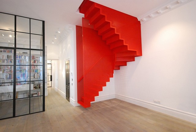 Hanging-Red-Stairs-in-London-House-1