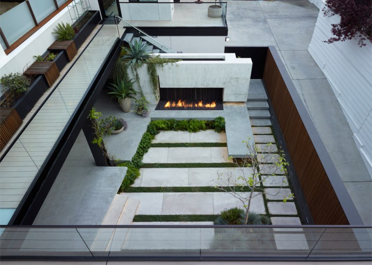 Butterfly-House_landscaping_Surfacedesign-Inc_dezeen_784_4